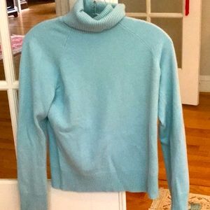 Ann Taylor Cashmere. Medium turtleneck sweater.